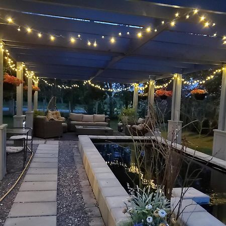 The Walnut Grove Bnb Harrow Esterno foto